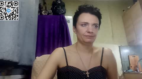 Snapshot of hotmamaqueen234 chatting on March 2026 12:04:01 AM hotmamaqueen234 online show from March 2026 12:04:01 AM
