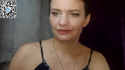 Snapshot of hotmamaqueen234 chatting on April 2026 07:19:02 PM hotmamaqueen234 online show from April 2026 07:19:02 PM