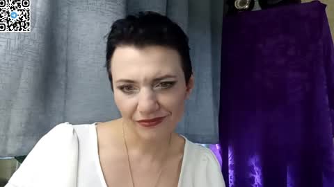 Snapshot of hotmamaqueen234 chatting on April 2026 01:10:02 PM hotmamaqueen234 online show from April 2026 01:10:02 PM