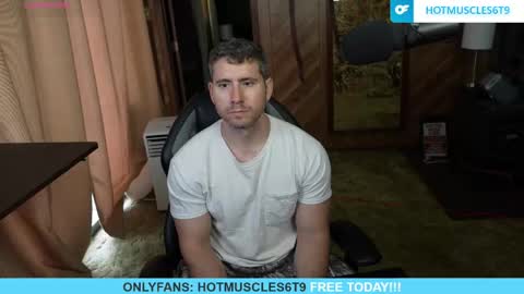 hotmuscles6t9 online show from April 2026 02:33:02 PM