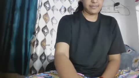 lola online show from December 2025 07:25:02 AM