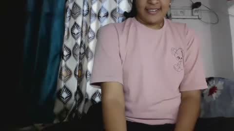 lola online show from December 2025 07:37:01 AM