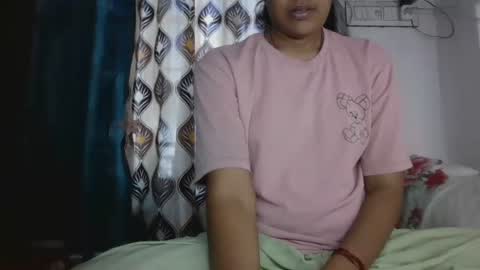lola online show from February 2026 07:25:01 AM