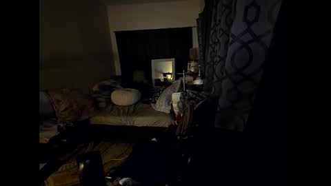 hotrox6942 online show from December 2025 10:00:01 AM