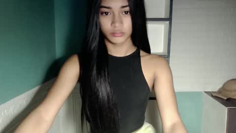 Suzete online show from November 2025 02:45:02 AM