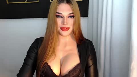 STELLA online show from January 2025 07:21:02 AM