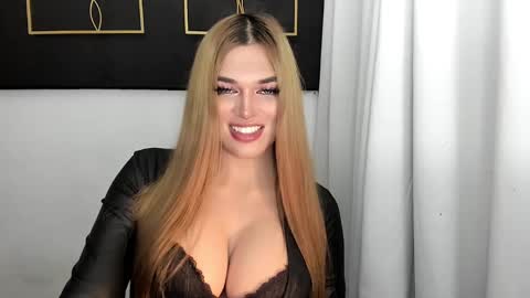 STELLA online show from March 2025 12:01:02 PM