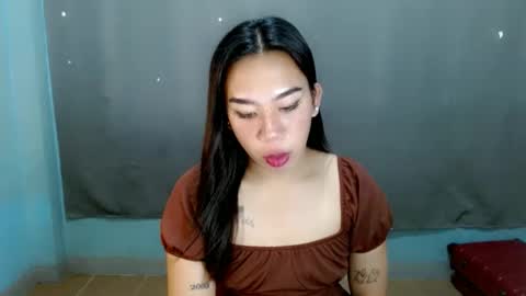 Snapshot of hott_cumforyou chatting on February 2025 05:05:01 AM jelaigrande  online show from February 2025 05:05:01 AM