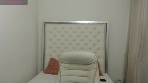 Eryka online show from January 2025 11:28:02 AM