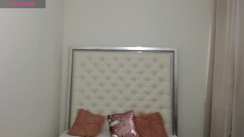 Eryka online show from January 2025 08:43:02 AM