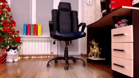 CassieAndDonald online show from December 2024 02:30:01 PM