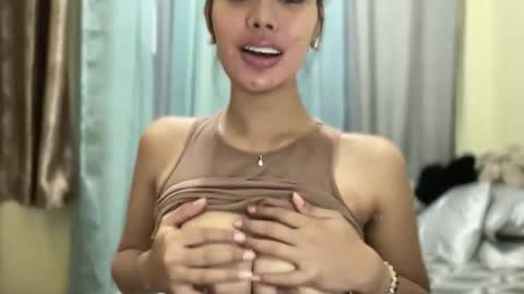 Snapshot of hottest_katarinaxxx chatting on May 2026 01:12:01 AM katarina online show from May 2026 01:12:01 AM