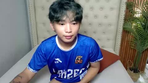 hottestloues online show from May 2026 02:45:01 PM