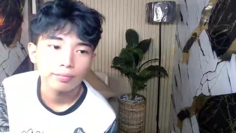 hottestloues online show from May 2026 07:59:02 PM