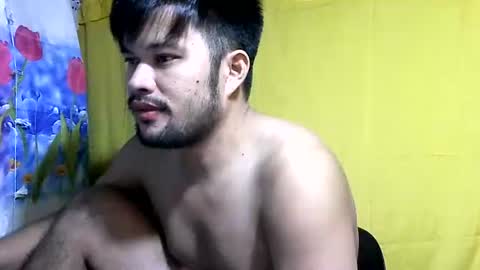 Snapshot of hottestpinoy2323 chatting on May 2026 01:40:02 PM HottestPinoy32 online show from May 2026 01:40:02 PM