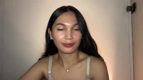 Snapshot of hottie_amari chatting on April 2026 04:12:01 PM Amari online show from April 2026 04:12:01 PM