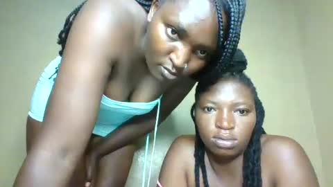 Snapshot of hottie_amor chatting on October 2025 01:05:02 AM AMOR online show from October 2025 01:05:02 AM