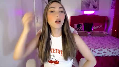 LEXIE- dont forget to give me thumbs up online show from October 2025 06:21:01 PM