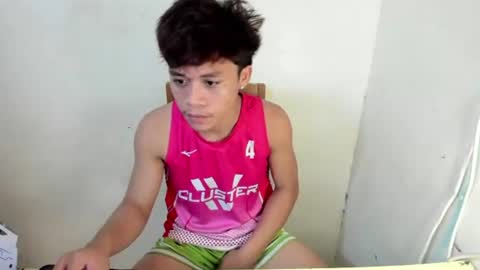 Snapshot of hottie_migs chatting on July 2026 06:35:01 PM hottie_migs online show from July 2026 06:35:01 PM
