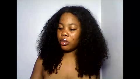 hotty_lora889 online show from October 2025 10:27:01 AM