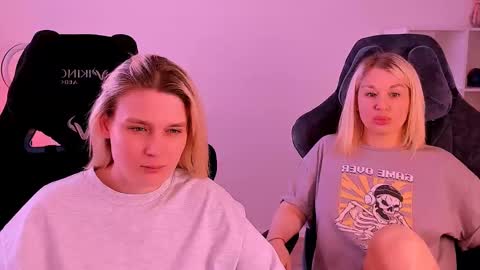 Nessie and Jessie online show from December 2024 12:12:01 PM