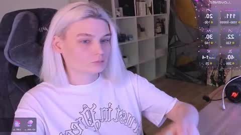 Nessie and Jessie online show from February 2025 03:41:02 PM