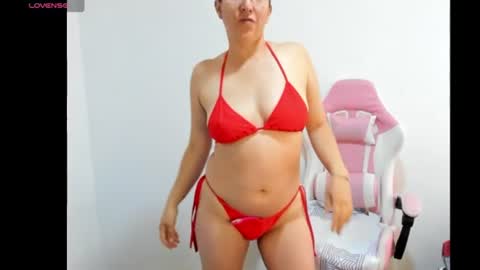 hottychrystal online show from June 2026 12:22:01 PM