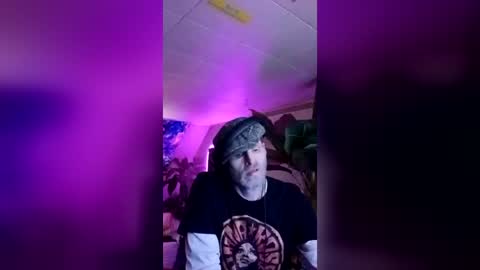 Snapshot of houseofstyle chatting on June 2026 09:58:01 AM SeanPatrick online show from June 2026 09:58:01 AM