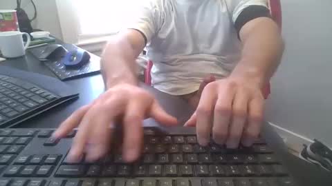 hoverday online show from December 2025 07:19:02 PM