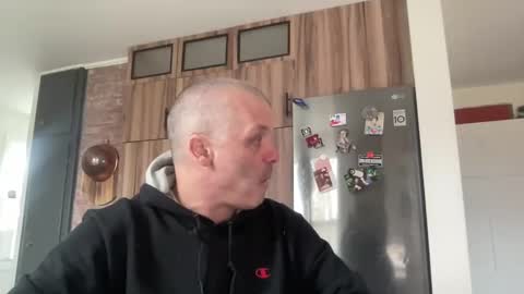 Snapshot of howlingatnothing chatting on December 2024 05:36:02 PM howlingatnothing online show from December 2024 05:36:02 PM