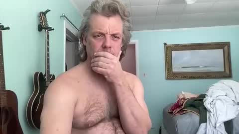 Snapshot of howlingatnothing chatting on February 2026 05:08:01 PM howlingatnothing online show from February 2026 05:08:01 PM