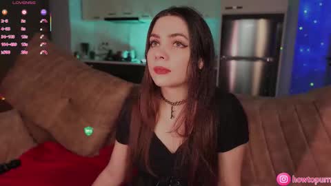 Mia online show from February 2026 05:38:01 PM