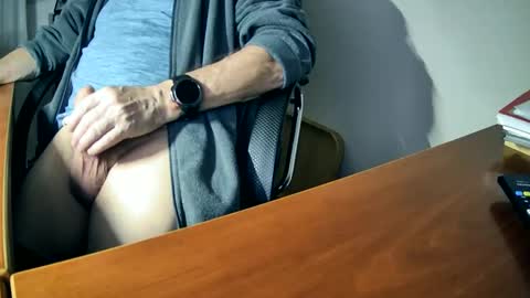 Peter online show from February 2025 07:04:02 PM