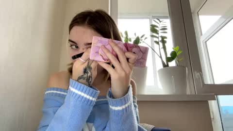 hsiuscherich online show from November 2025 07:03:02 AM