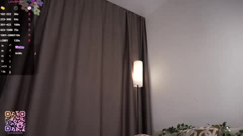 Snapshot of huba_booba chatting on April 2026 01:58:02 AM Diane online show from April 2026 01:58:02 AM