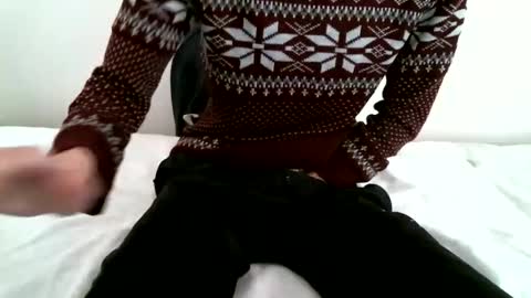 Snapshot of hug_me chatting on February 2025 02:58:02 PM Keanu online show from February 2025 02:58:02 PM