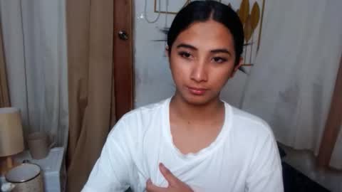 Snapshot of hugeasiancockandrea chatting on October 2025 10:56:01 AM drea online show from October 2025 10:56:01 AM