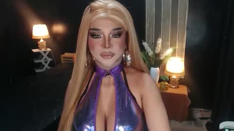 Christine online show from March 2026 08:26:33 AM