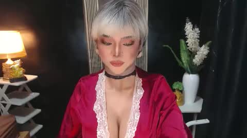 Snapshot of hugecockchristine chatting on April 2026 05:48:01 PM Christine online show from April 2026 05:48:01 PM