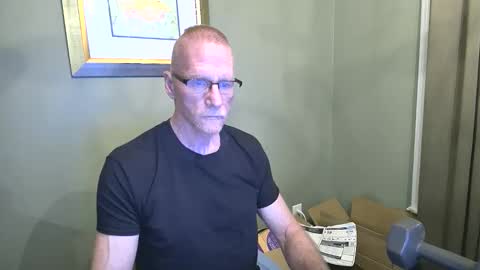 Snapshot of hugentuscaloosa chatting on April 2026 05:08:02 AM CAROLINA TIM online show from April 2026 05:08:02 AM