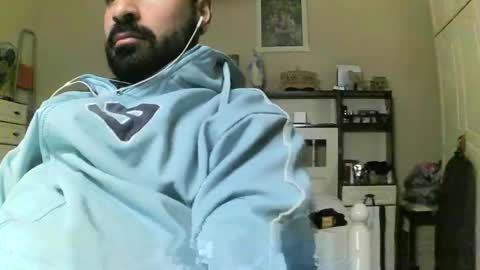 hugeveiny online show from November 2025 05:48:01 PM