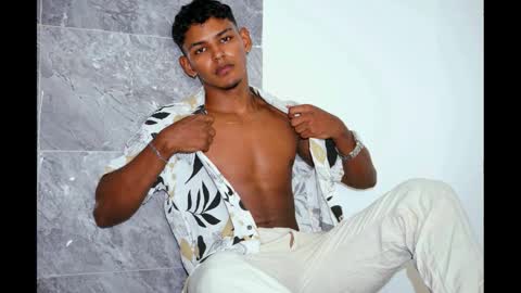 Hugo Cano online show from October 2025 07:01:02 PM