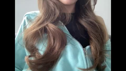 hugsandkissess online show from November 2025 08:57:02 AM