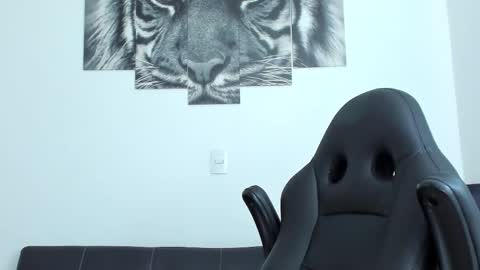 Eli online show from November 2025 12:04:02 PM