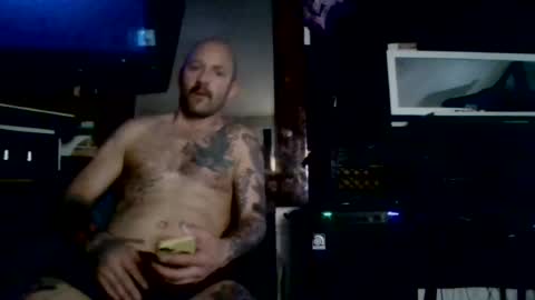 Snapshot of hungherowithoutacape chatting on June 2026 06:33:01 AM hungherowithoutacape online show from June 2026 06:33:01 AM