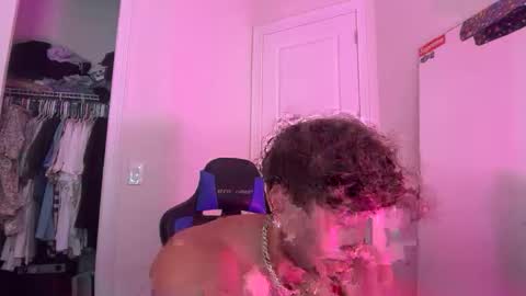 hungkingg22 online show from April 2026 03:34:01 PM