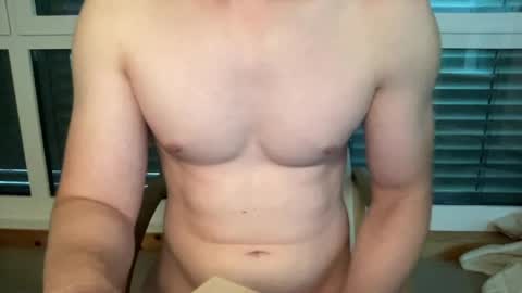 Snapshot of hungwank95 chatting on June 2026 07:03:02 PM hungwank95 online show from June 2026 07:03:02 PM