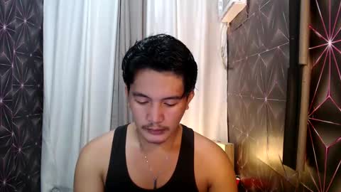 hunkylloyd online show from December 2024 07:28:02 AM