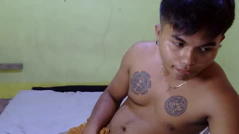 hunkyzeus online show from October 2025 11:43:01 AM