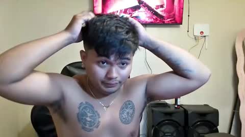 hunkyzeus online show from April 2026 07:00:01 AM